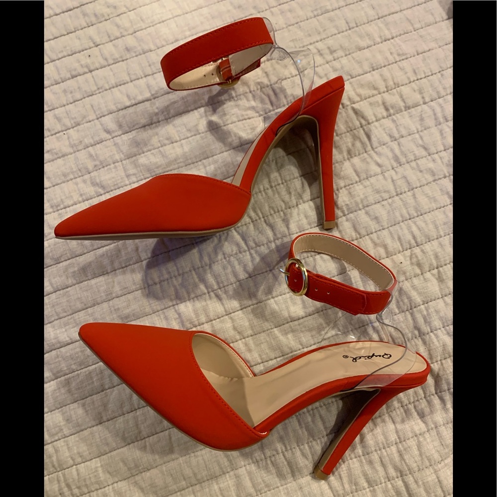 New Women’s red heels